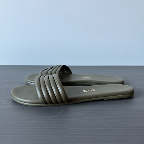 TKEES Size 7 Olive Green Serena Slide Sandals - Picture 3 of 9